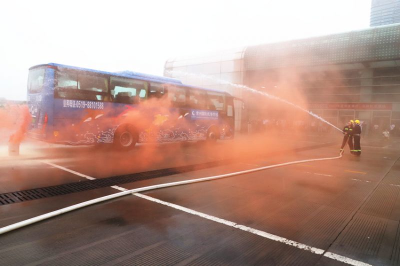 常運集團(tuán)開展突發(fā)事件、消防應(yīng)急演練